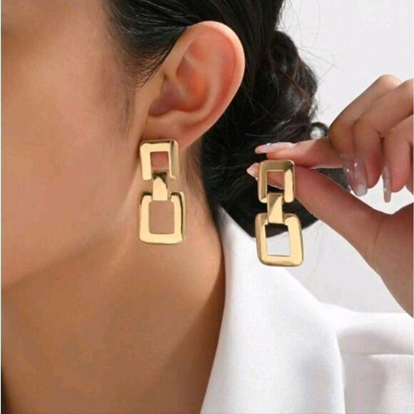 Double-Square Gold Link Earrings - Picture 1 of 5